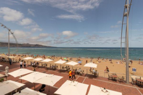 Primera linea de playa Canteras inmejorable equipamiento
